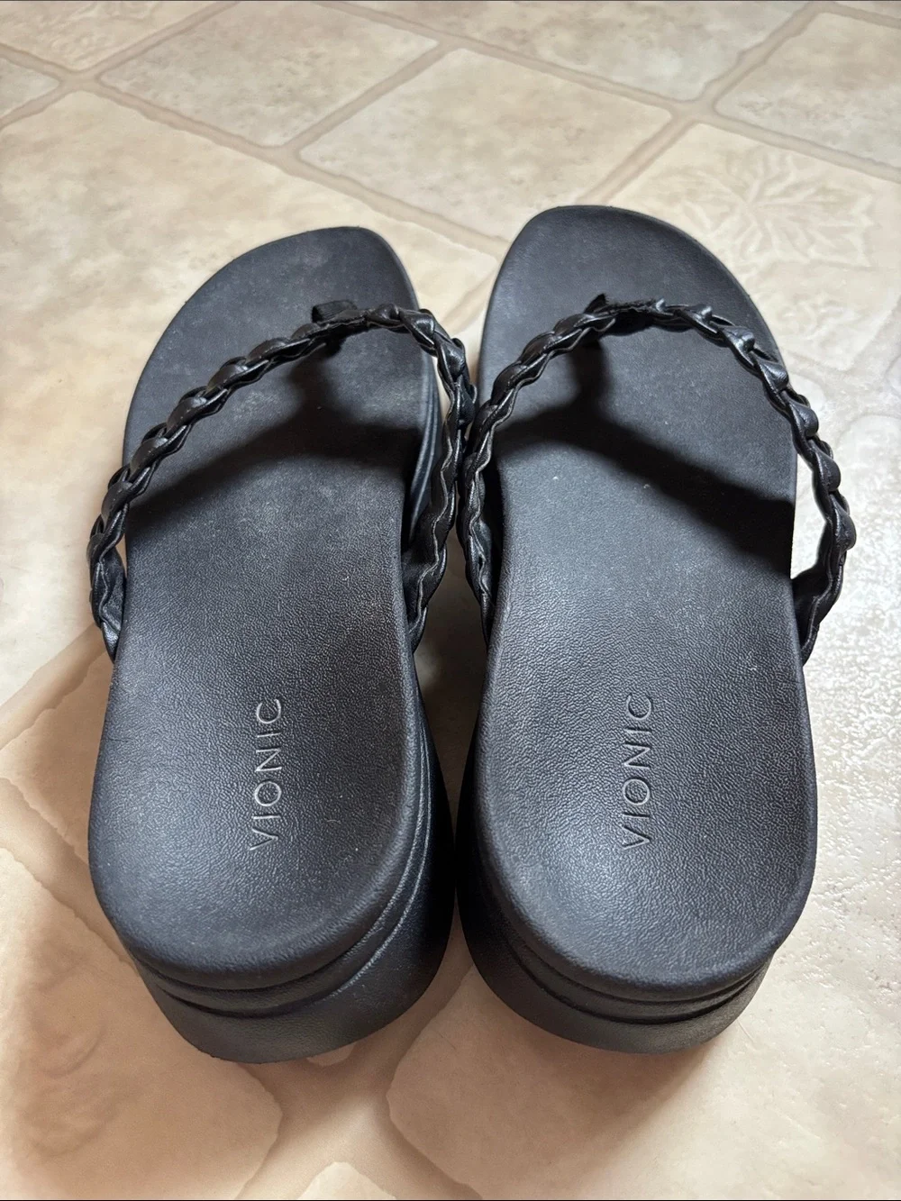 Vionic Women's Kenji Black
Braided Leather Platform Sandals
Flip Flop US 11 - Picture 4 of 8